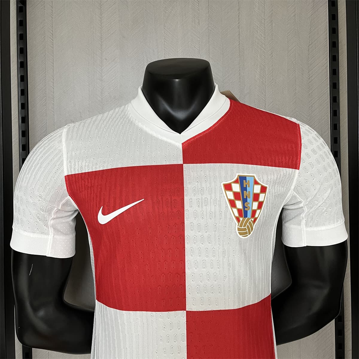 Croatia 2024/25 Euro Home Jersey Player Version detalj 3