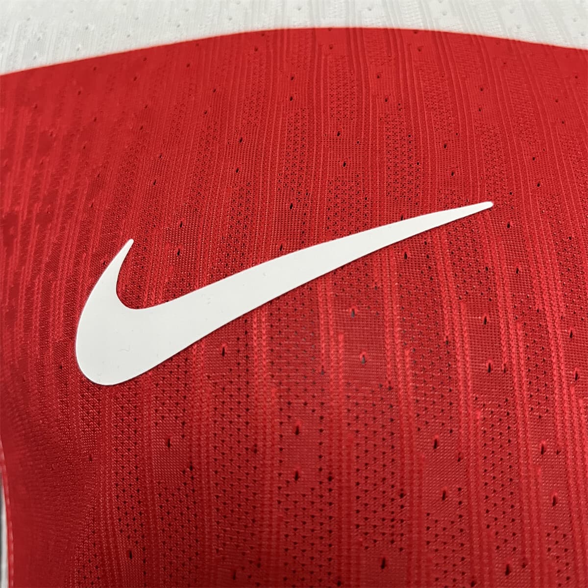Croatia 2024/25 Euro Home Jersey Player Version detalj 5