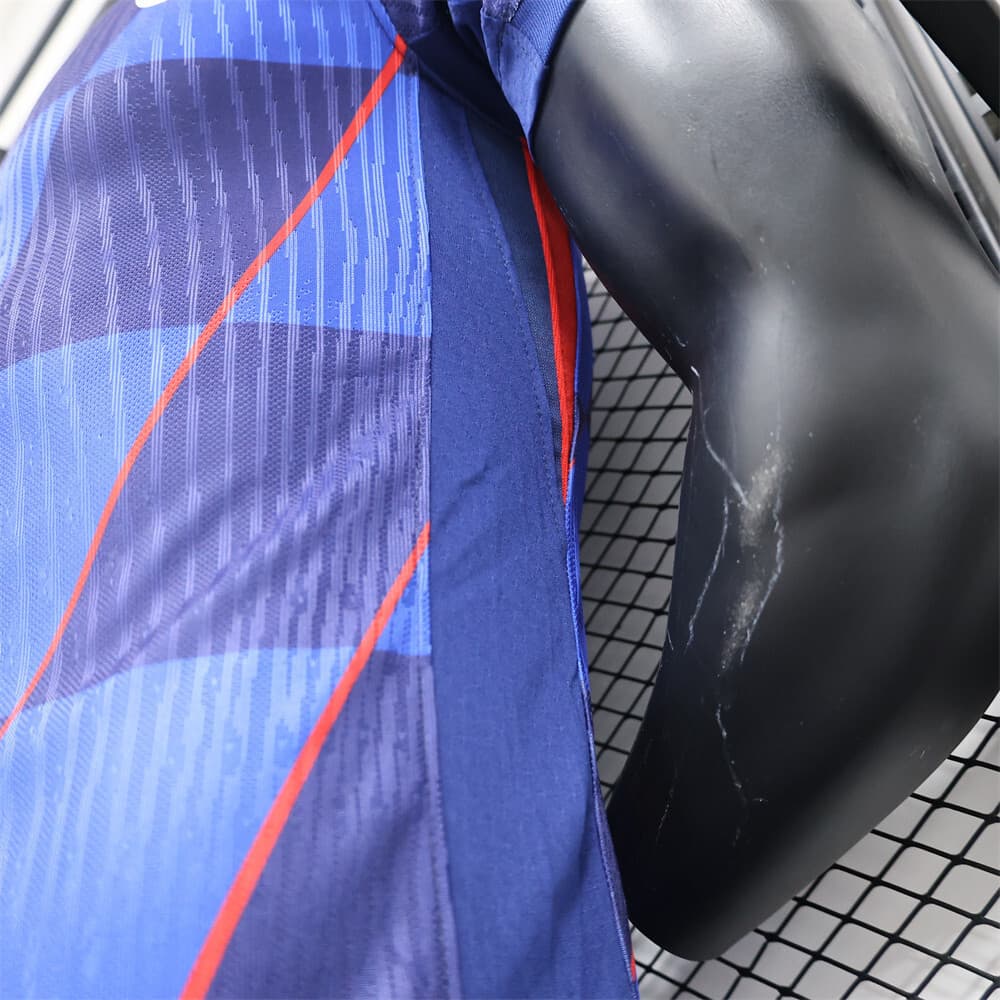 Croatia 2024/25 Euro Away Jersey Player Version detalj 6