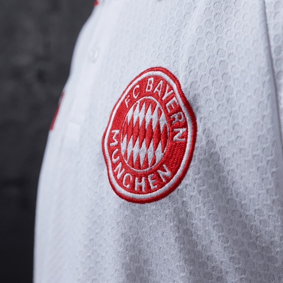 2025/26 Bayern Munich Training White Polo S-XXL detalj 3