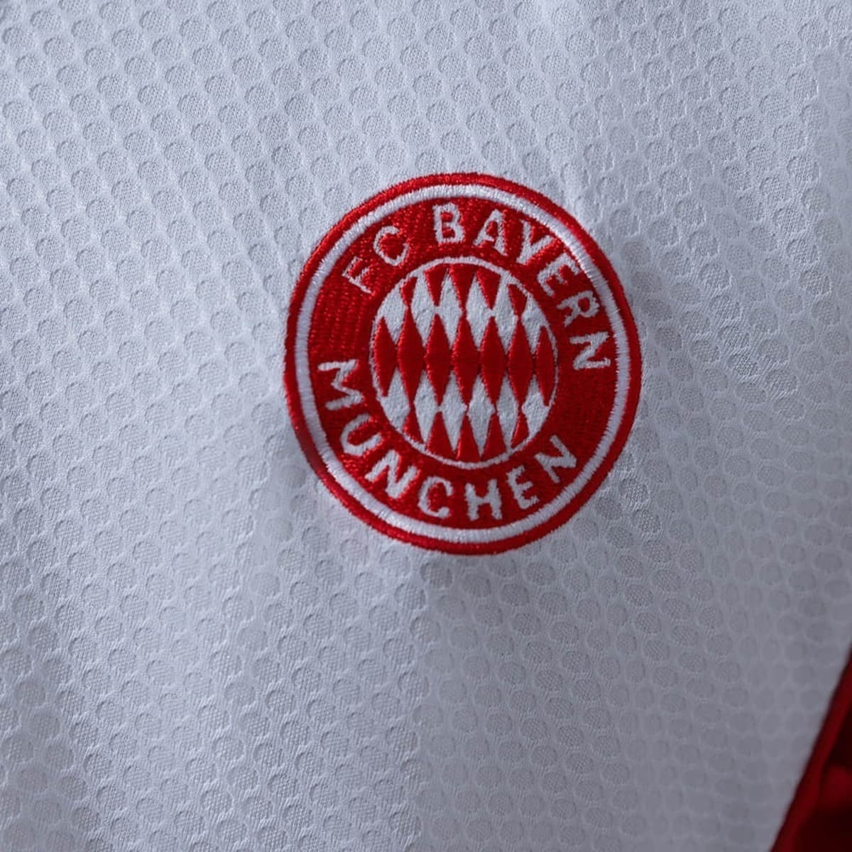 2025/26 Bayern Munich Training White Polo S-XXL detalj 4