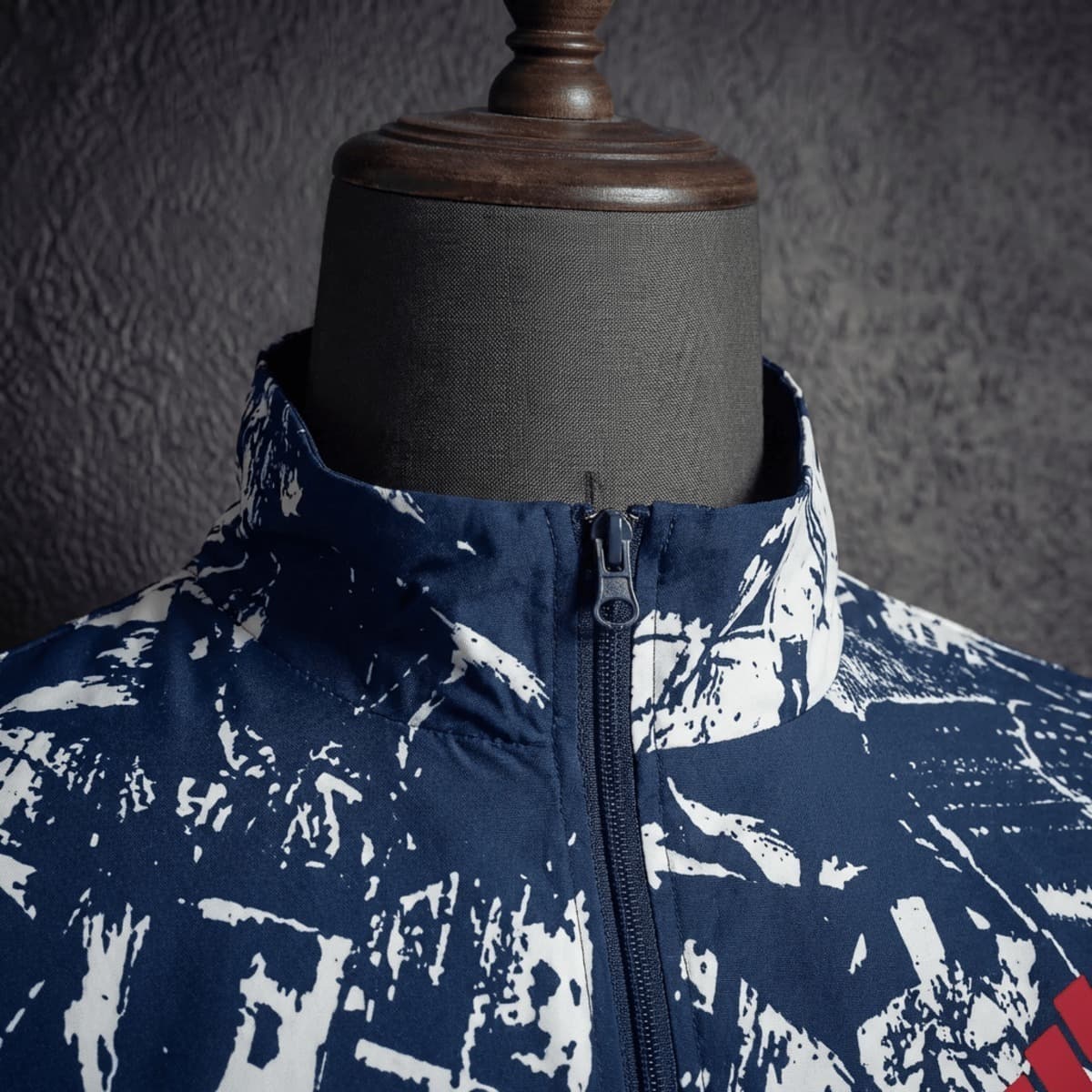 2025/26 Bayern Munich Royal Blue ReverSible Windbreaker S-3XL detalj 2