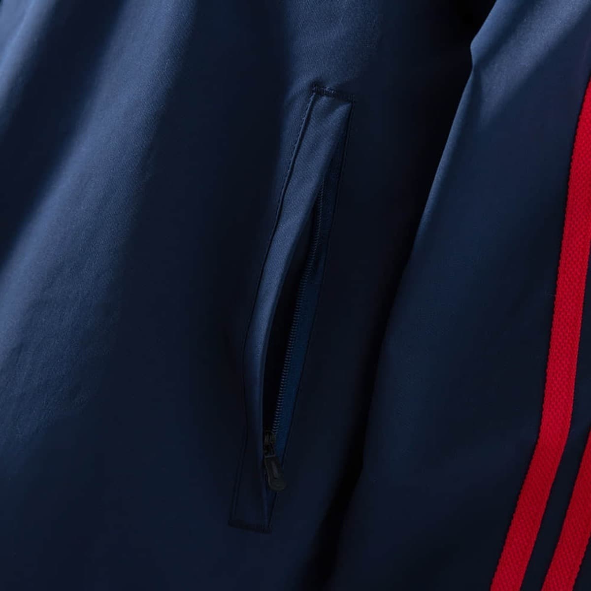 2025/26 Bayern Munich Royal Blue ReverSible Windbreaker S-3XL detalj 9