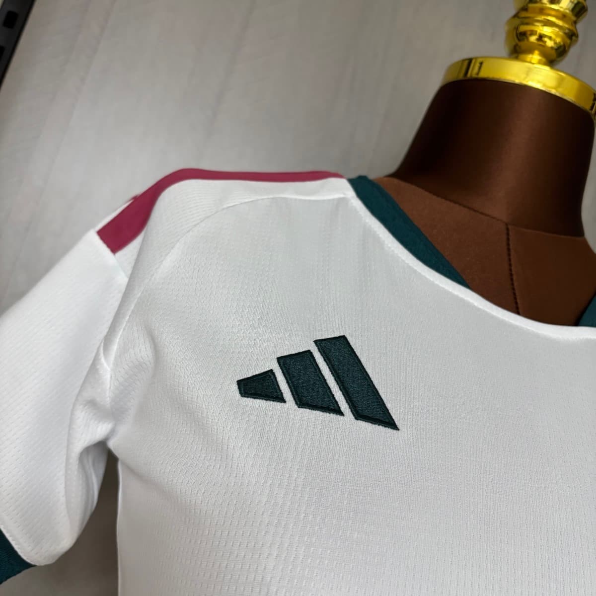 Women's 2026/27 Real Madrid Home Jersey S-XXL detalj 5