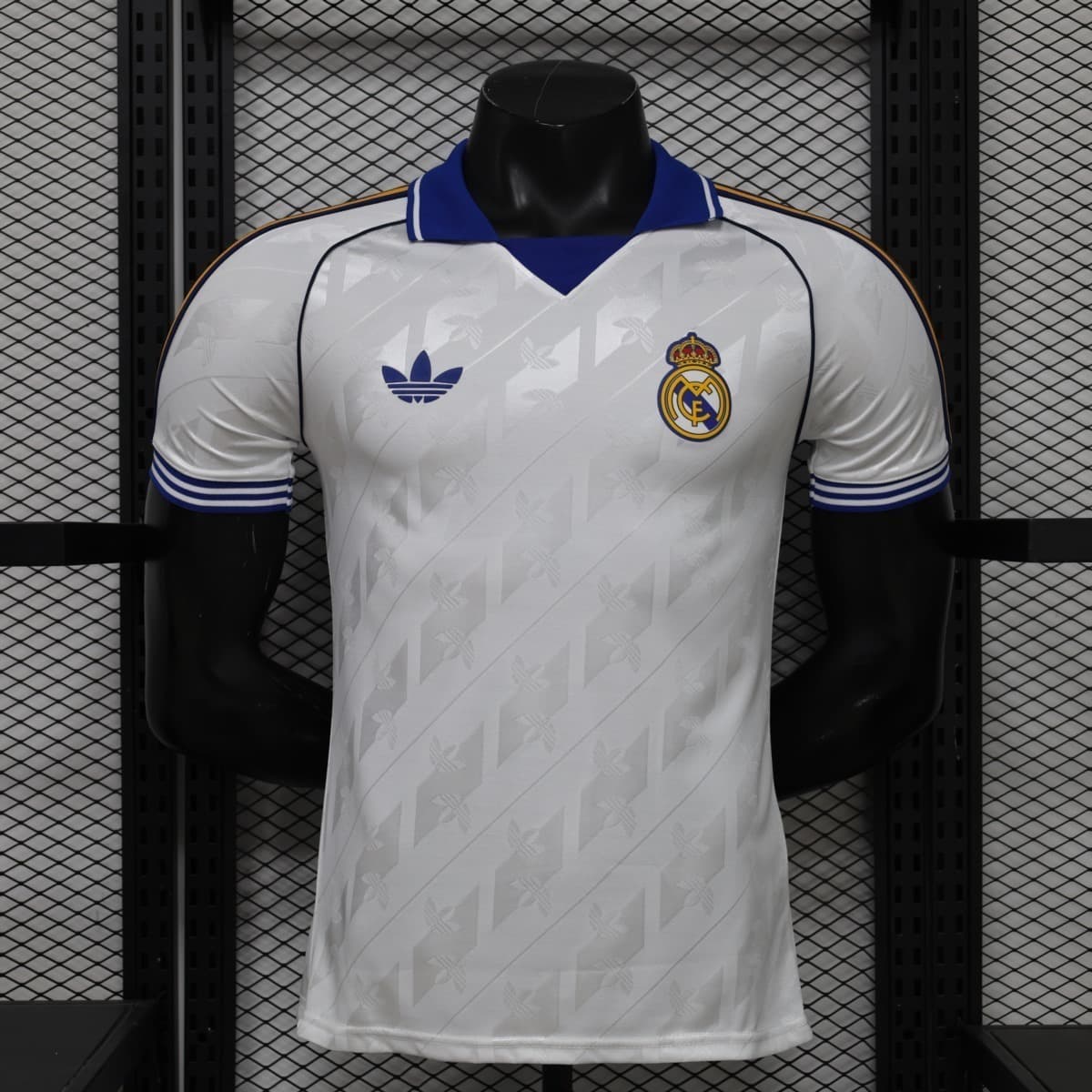 2026 Real Madrid Vintage Style jersey Player Version S-3XL detalj 2