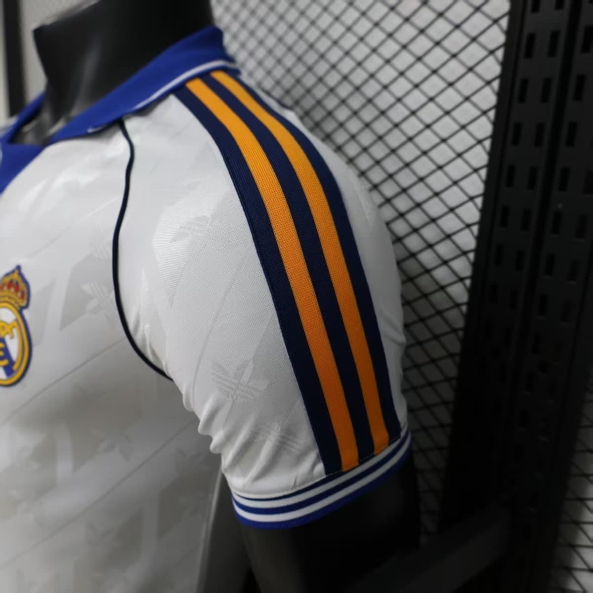 2026 Real Madrid Vintage Style jersey Player Version S-3XL detalj 3