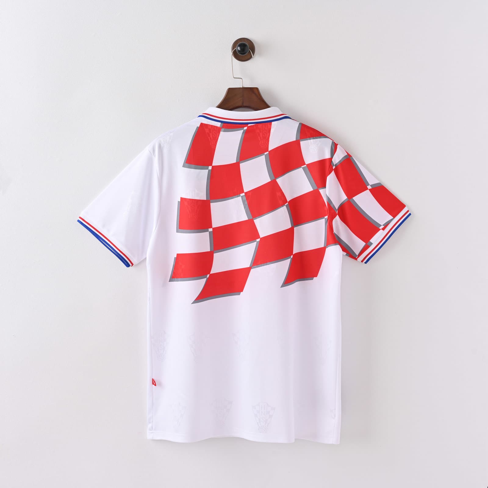 1998 Croatia Home Retro Soccer Jersey detalj 3