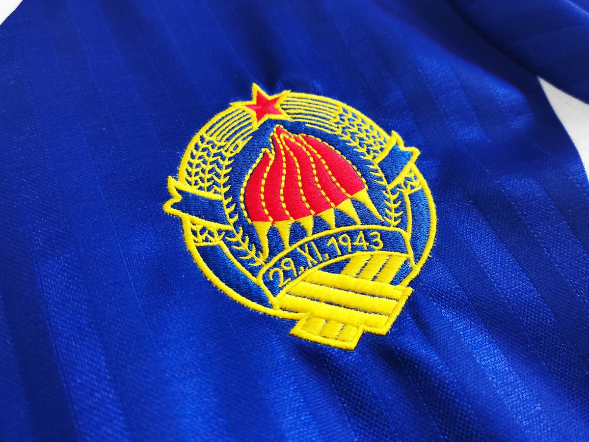 1990 Yugoslavia Home Retro Soccer Jersey detalj 7