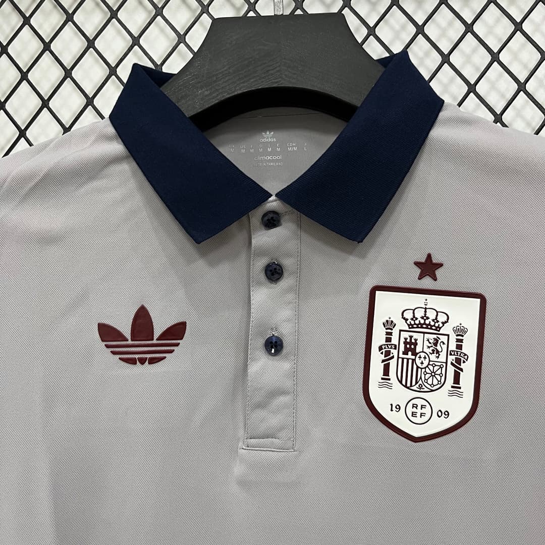 2026 Spain Grey Navy Red Polo detalj 4