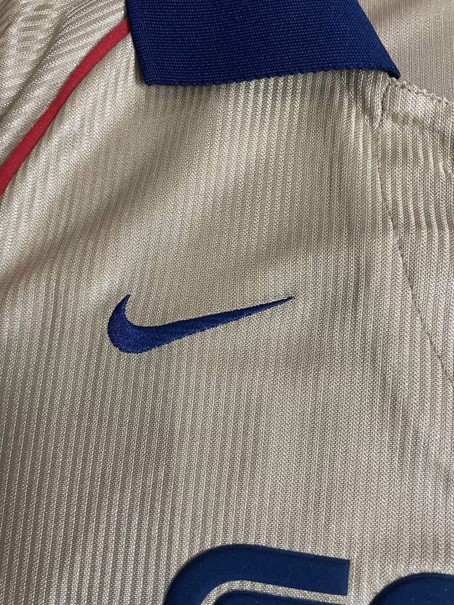 01/02 Arsenal Away Long Sleeve Retro Soccer Jersey detalj 4