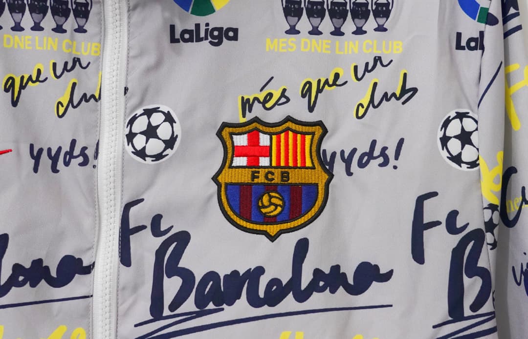 24/25 Barcelona Grey Windbreaker detalj 5