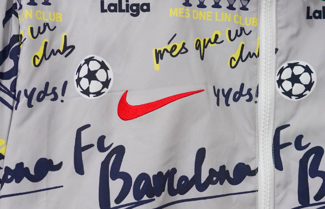 24/25 Barcelona Grey Windbreaker detalj 6