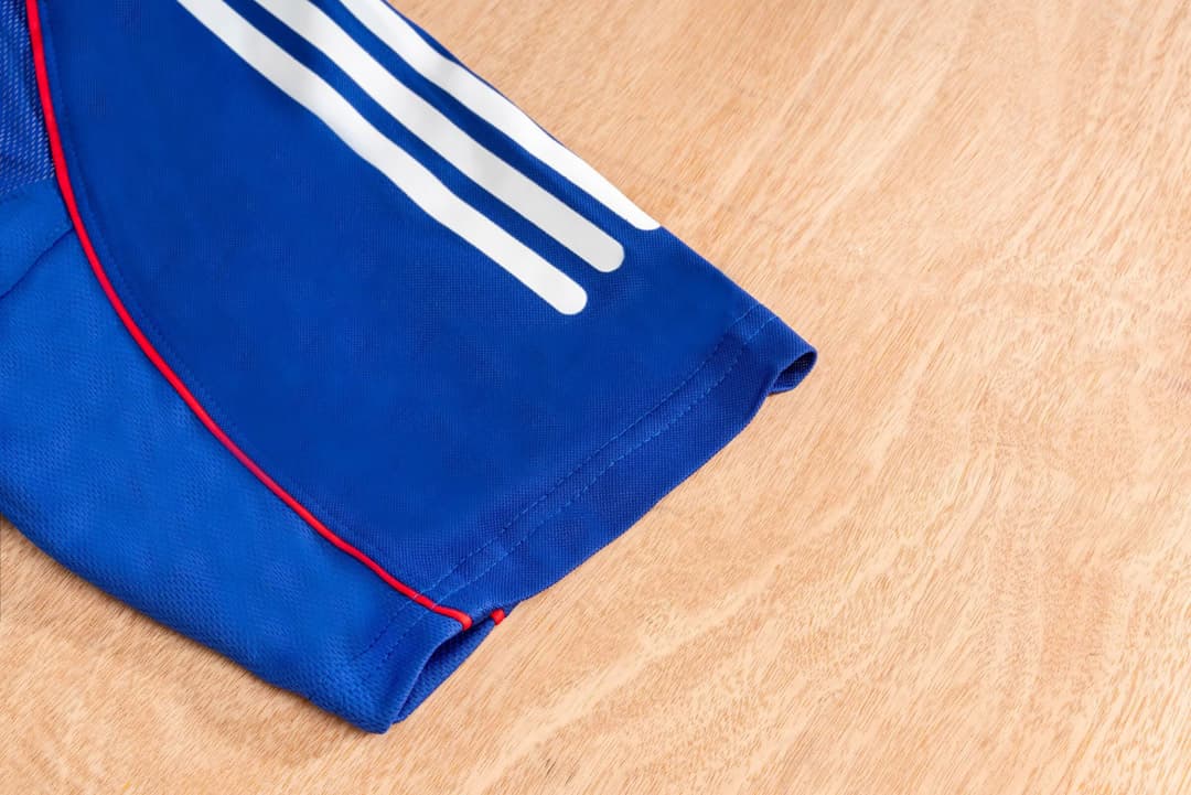 2002 Japan Home Retro Soccer Jersey detalj 2