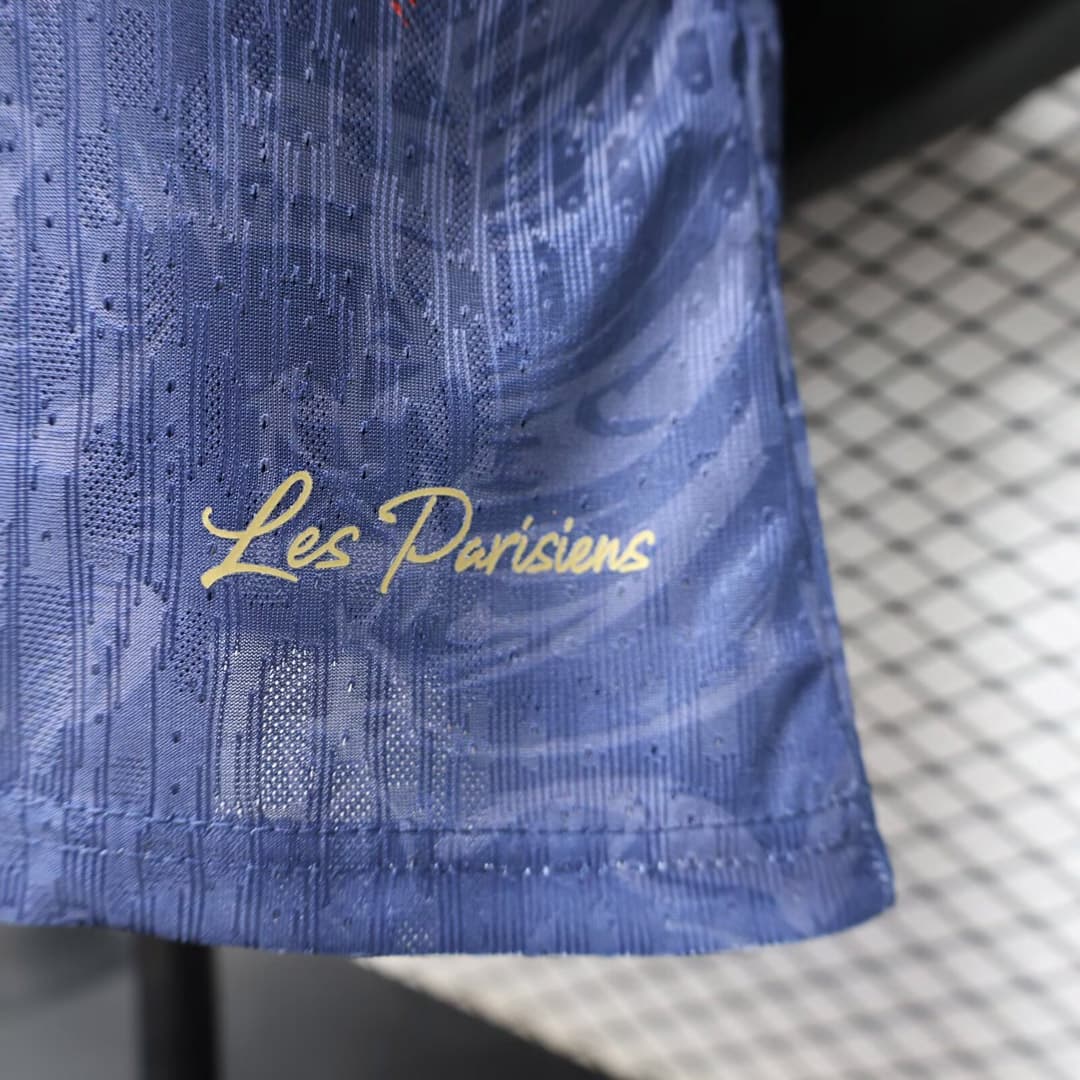 26/27 Paris Saint-Germain Special Concept Eiffel Tower Player Version Blue Soccer Jersey detalj 2