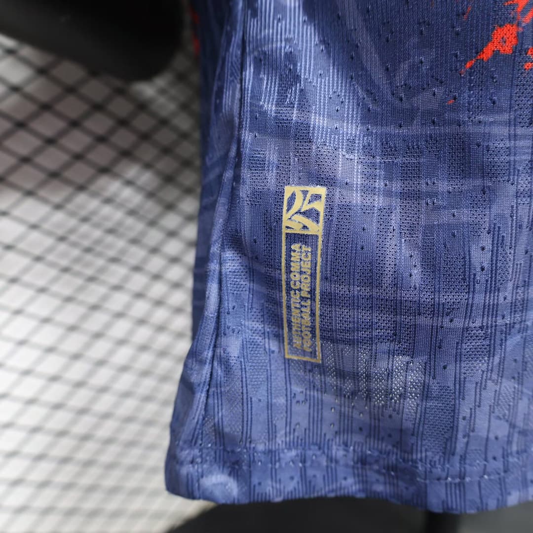 26/27 Paris Saint-Germain Special Concept Eiffel Tower Player Version Blue Soccer Jersey detalj 3